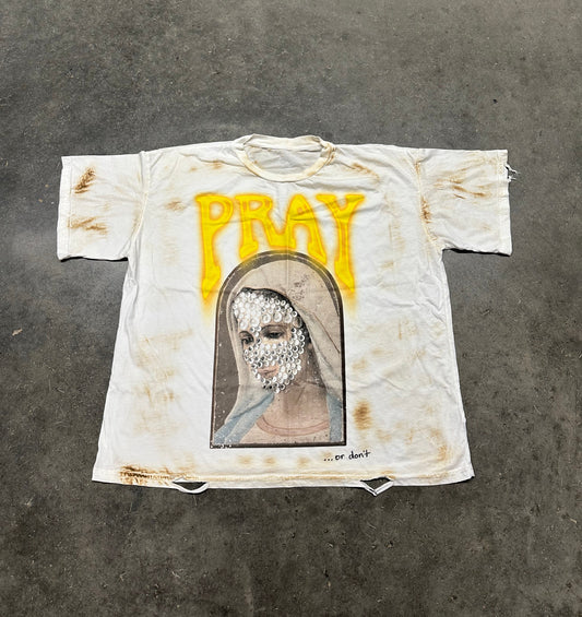 SF “PRAY” TEE